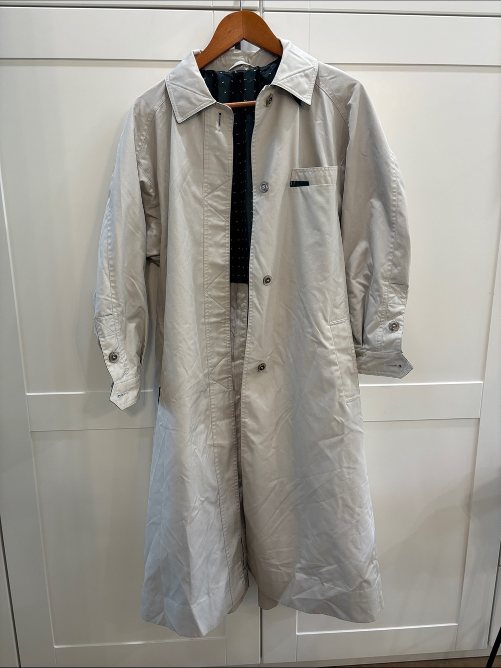 Trench Coat - Classic Single-Breasted Overcoat zippered back